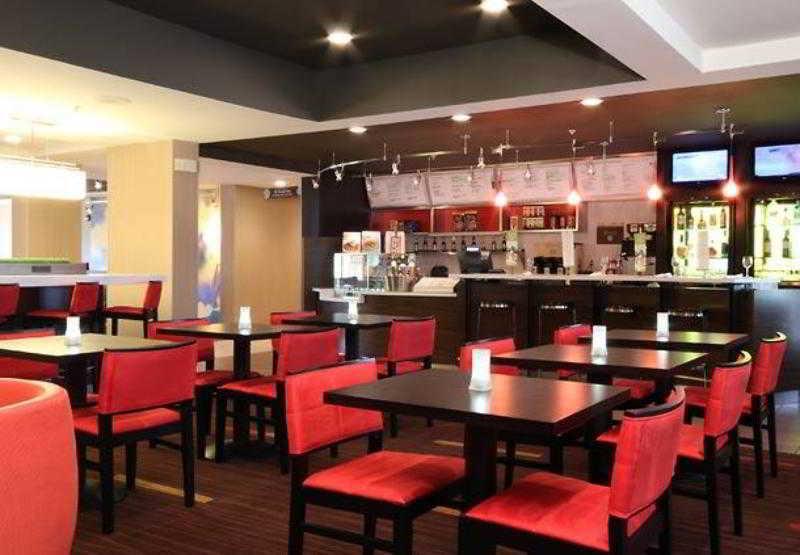 Courtyard By Marriott Topeka Restoran foto