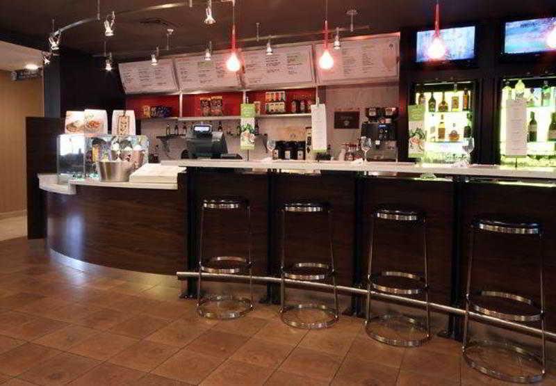 Courtyard By Marriott Topeka Restoran foto