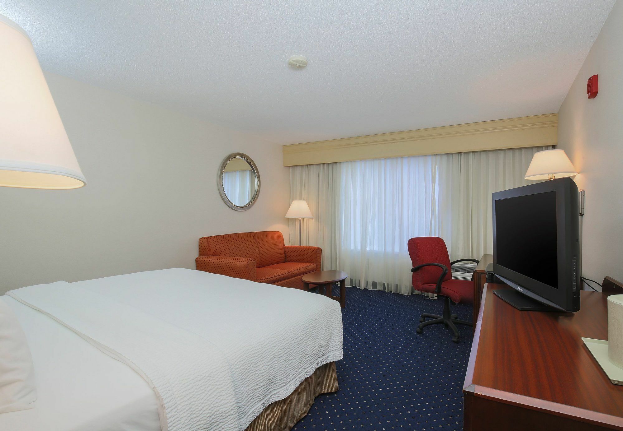 Courtyard By Marriott Topeka Bagian luar foto